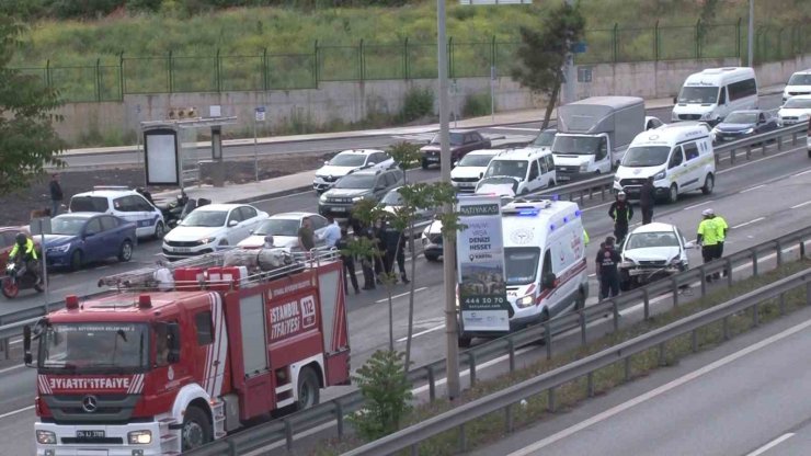 TUZLA’DA KONTROLDEN ÇIKAN OTOMOBİL TAKLA ATTI : 1 ÖLÜ
