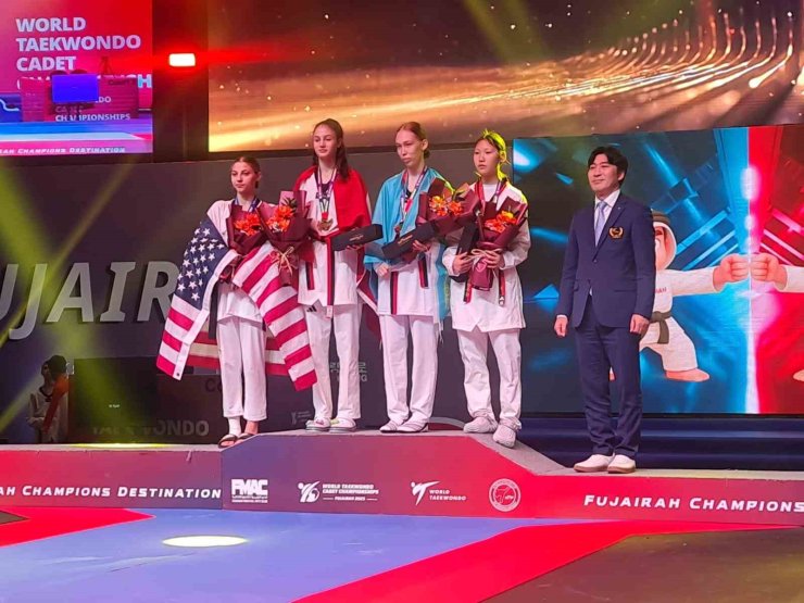 SENA YILMAZ, TAEKWONDODA DÜNYA ŞAMPİYONU