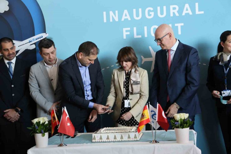 İSPANYA HAVAYOLU ŞİRKETİ AİR EUROPA MADRİD-İSTANBUL SEFERLERİNE BAŞLADI