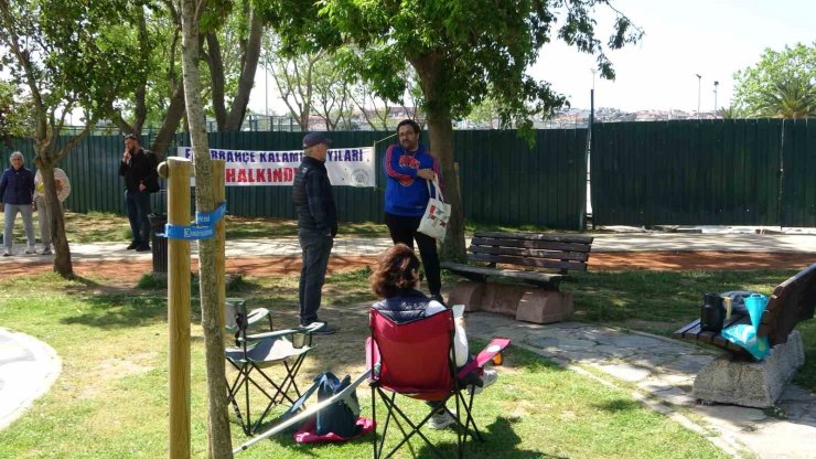 KADIKÖY KALAMIŞ PARK’INI BETONA BOĞDULAR: HALK İSYAN ETTİ
