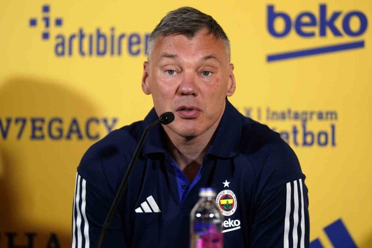 SARUNAS JASİKEVİCİUS: "BURADA OLABİLMEK BÜYÜK ŞANS"
