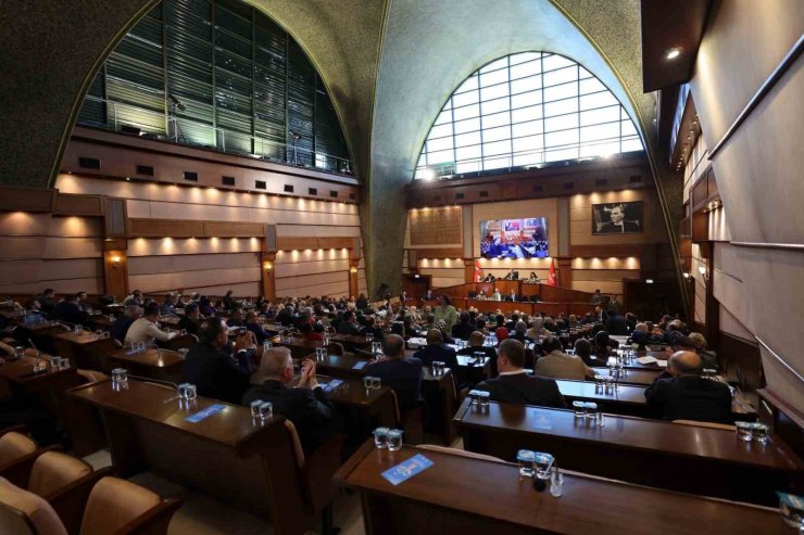 İSTANBUL’DA SUYA YÜZDE 10 ORANINDA ZAM YAPILDI