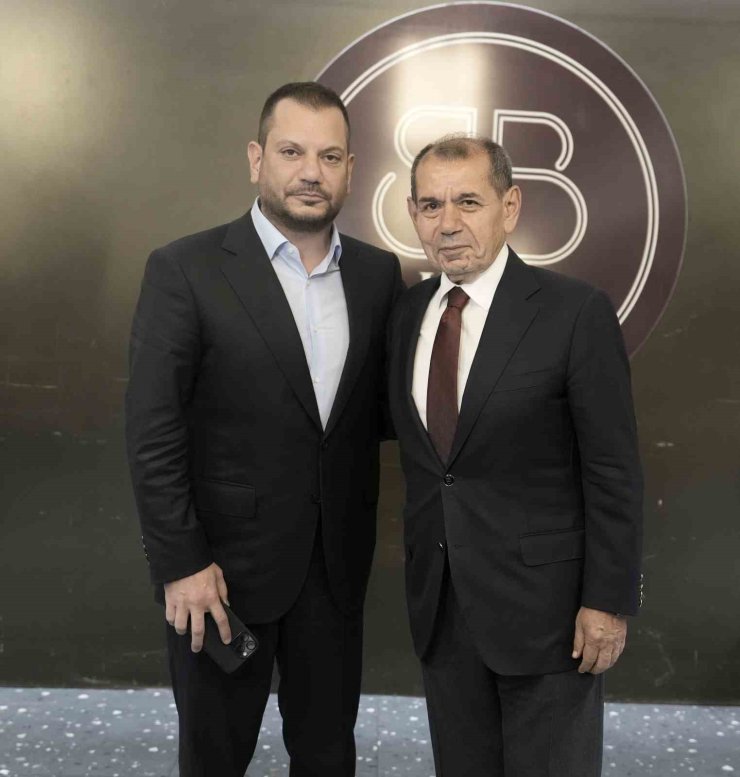 DURSUN ÖZBEK VE ERTUĞRUL DOĞAN DOSTLUK YEMEĞİNDE BİR ARAYA GELDİ