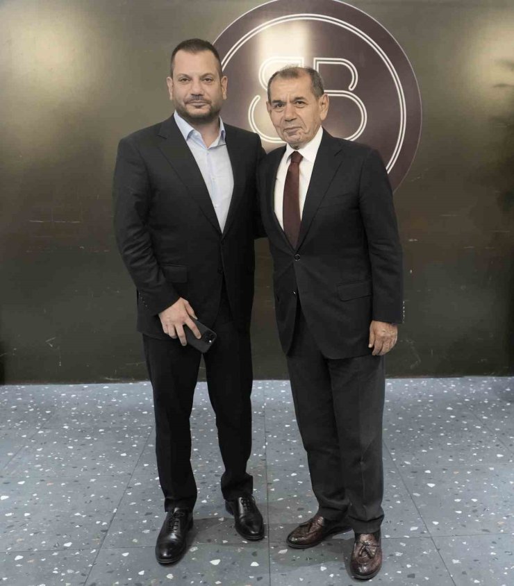 DURSUN ÖZBEK VE ERTUĞRUL DOĞAN DOSTLUK YEMEĞİNDE BİR ARAYA GELDİ