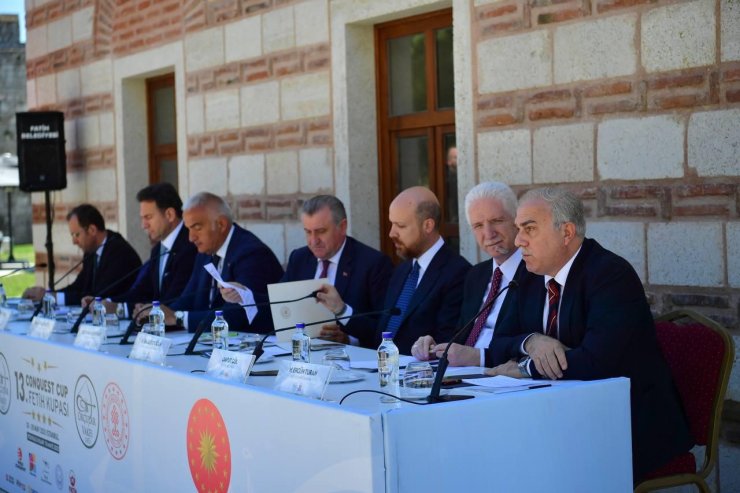 YEDİKULE HİSARI’NDA 13. FETİH KUPASI LANSMAN TOPLANTISI DÜZENLENDİ
