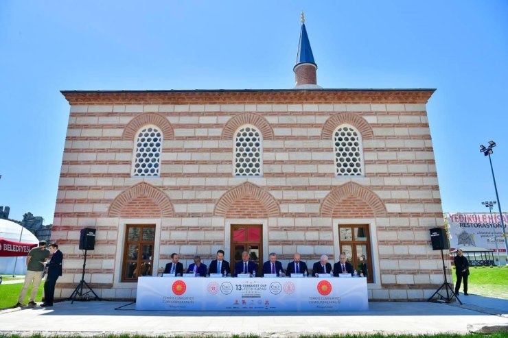 YEDİKULE HİSARI’NDA 13. FETİH KUPASI LANSMAN TOPLANTISI DÜZENLENDİ