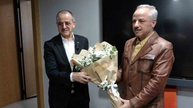 KARTAL ANADOLU İMAM HATİP LİSESİ’NDE NUH ALBAYRAK SÖYLEŞİSİNE YOĞUN İLGİ