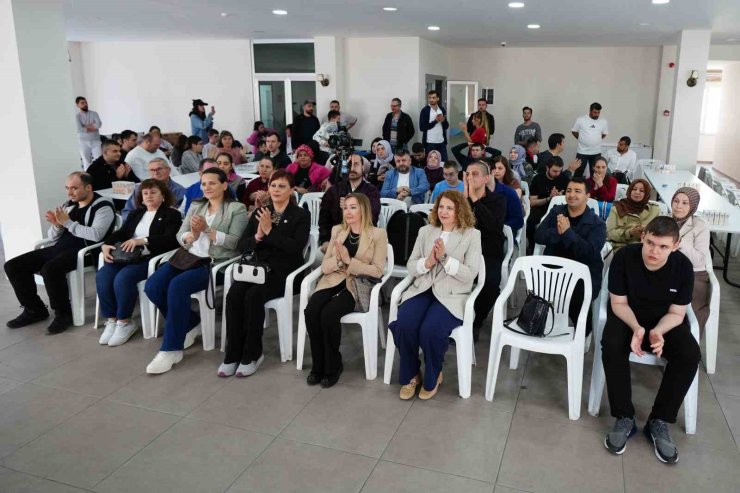 BEYLİKDÜZÜ’NÜN ÖZEL SPORCULARI TURNUVADA TER DÖKTÜ