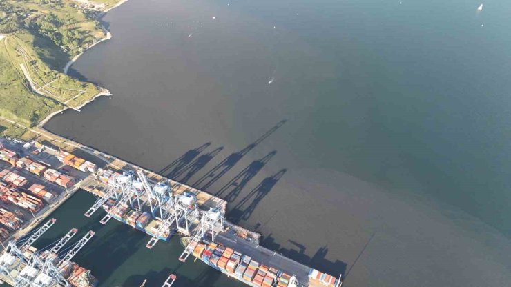 İSKİ MARMARA DENİZİ’NE KANALİZASYON SUYUNU BÖYLE AKITIYOR