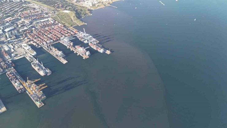 İSKİ MARMARA DENİZİ’NE KANALİZASYON SUYUNU BÖYLE AKITIYOR