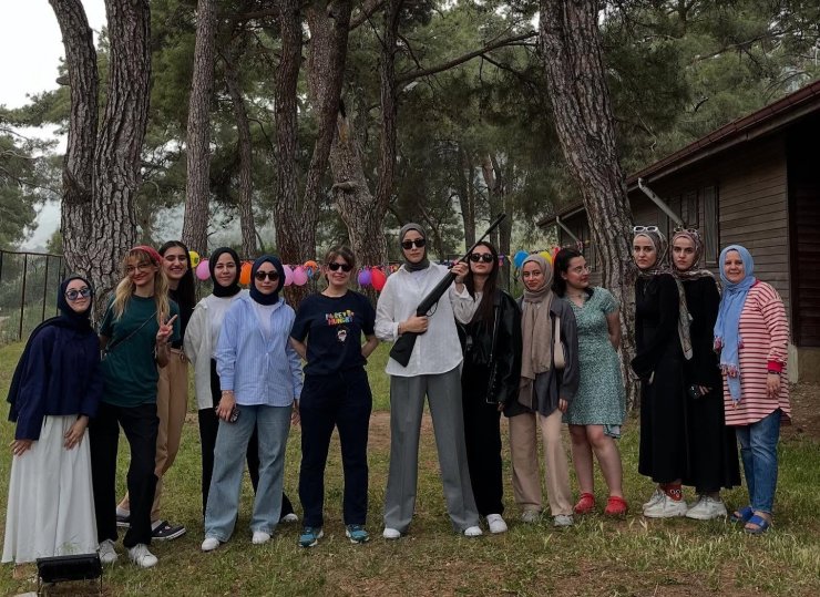 SULTANGAZİLİ GENÇ KIZLAR MANİSA KAMPI’NDA DOĞAYLA İÇ İÇE