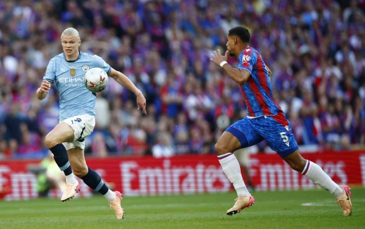 FA CUP ŞAMPİYONU CRYSTAL PALACE