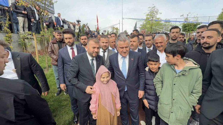 BAKAN BAK: "TÜRKİYE’DE SON 23 YILDA SPOR TESİSLERİ DEVRİMİ YAŞANMAKTADIR"