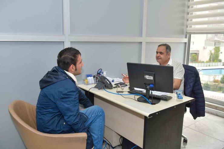 ESENYURT’TA ENGELLER İSTİHDAMA ENGEL DEĞİL: ESBİM’DEN ENGELLİ VATANDAŞLARA İŞ FIRSATI