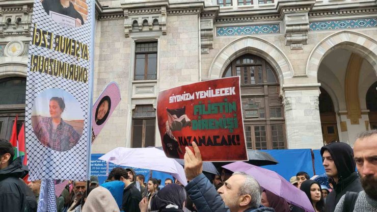 SİRKECİ’DE NAKBA’NIN 77. YILDÖNÜMÜ İÇİN EYLEM YAPILDI