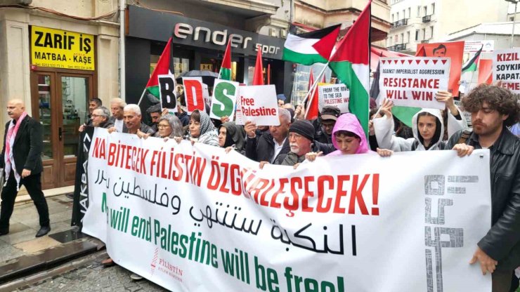 SİRKECİ’DE NAKBA’NIN 77. YILDÖNÜMÜ İÇİN EYLEM YAPILDI
