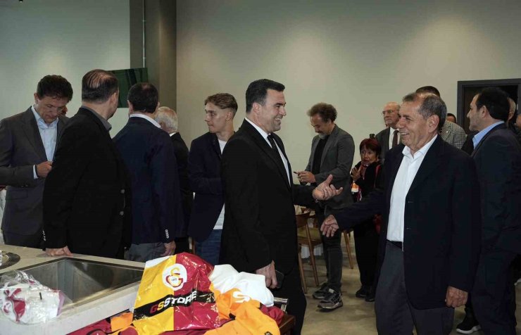 UEFA KUPASI ZAFERİNİN EFSANELERİ KEMERBURGAZ METİN OKTAY TESİSLERİ’NDE BULUŞTU