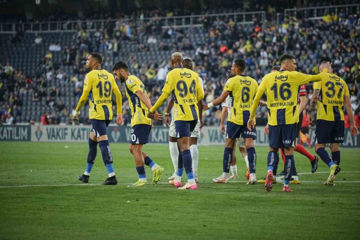 FENERBAHÇE, ÜST ÜSTE 4. KEZ LİGİ İKİNCİ TAMAMLAYACAK
