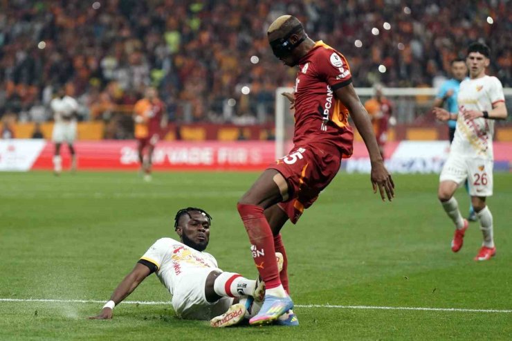 TRENDYOL SÜPER LİG: GALATASARAY: 3 - KAYSERİSPOR: 0 (MAÇ SONUCU)