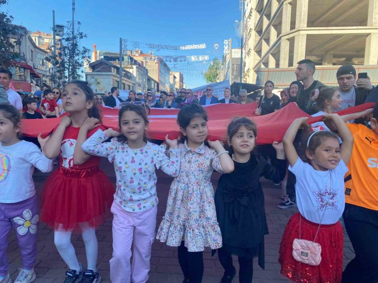ÜMRANİYE’DE 19 MAYIS COŞKUYLA KUTLANDI