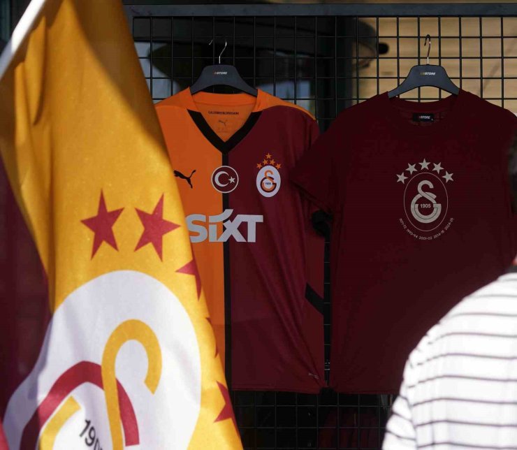 GALATASARAY CAMİASI, 19 MAYIS’TA KEMERBURGAZ’DA BİR ARAYA GELDİ