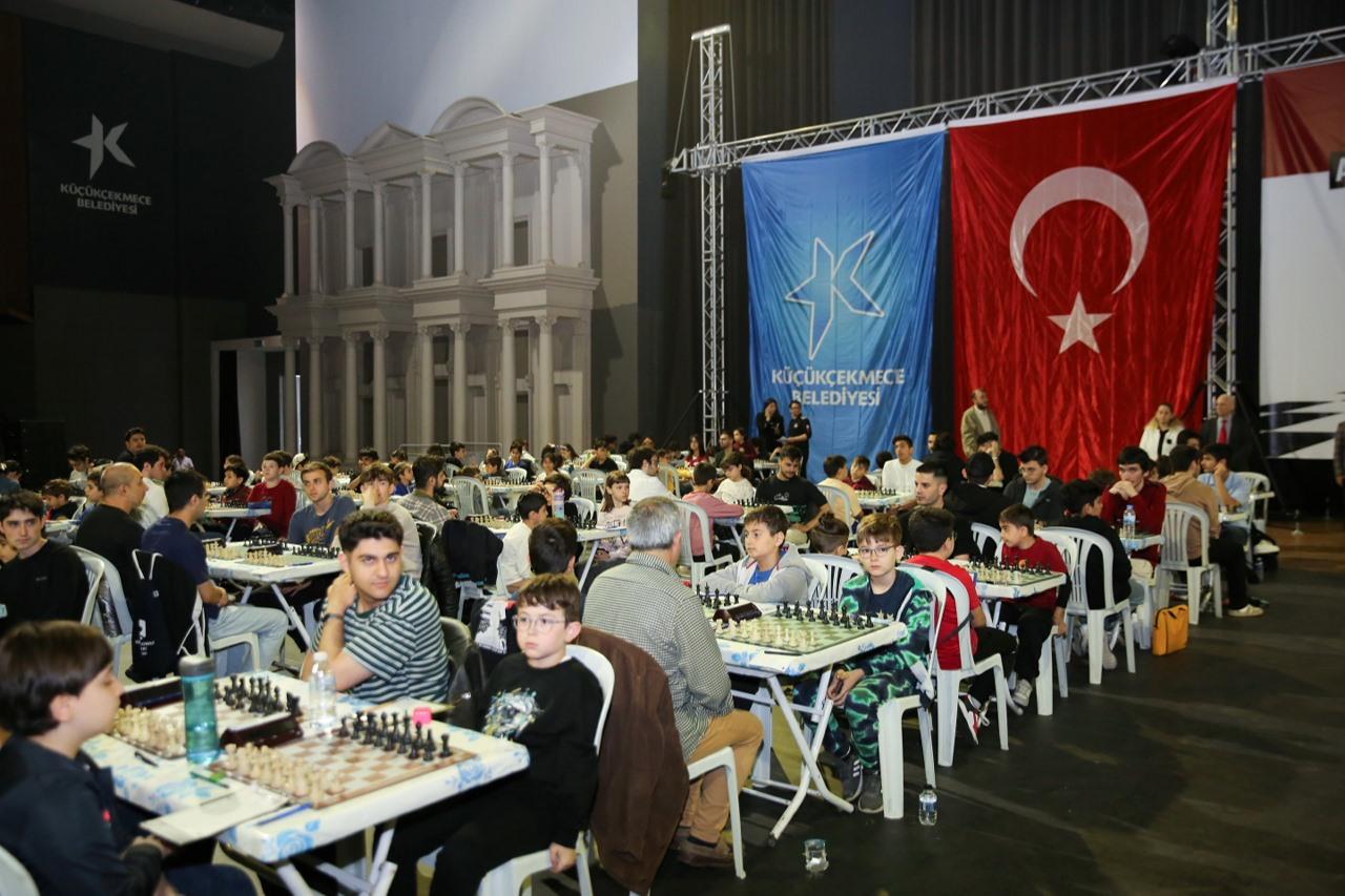 4qyehalbsojde8s02rxvy653.jpg