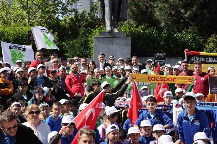 ATAŞEHİR’DE 19 MAYIS COŞKUSU DORUĞA ULAŞTI