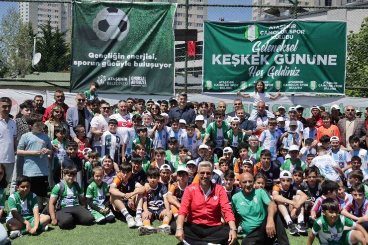 ATAŞEHİR’DE 19 MAYIS COŞKUSU DORUĞA ULAŞTI