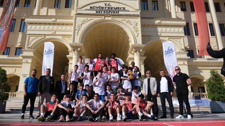 3X3 BASKETBOL GENÇLİK KUPASI NEFESLERİ KESTİ