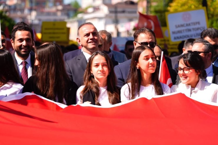 KARTAL’DA 19 MAYIS COŞKUSU SOKAKLARA TAŞTI