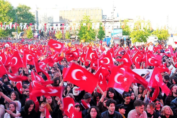 BEŞİKTAŞ BELEDİYESİ 19 MAYIS’I ‘GENÇLİK FESTİVALİ’YLE KUTLADI