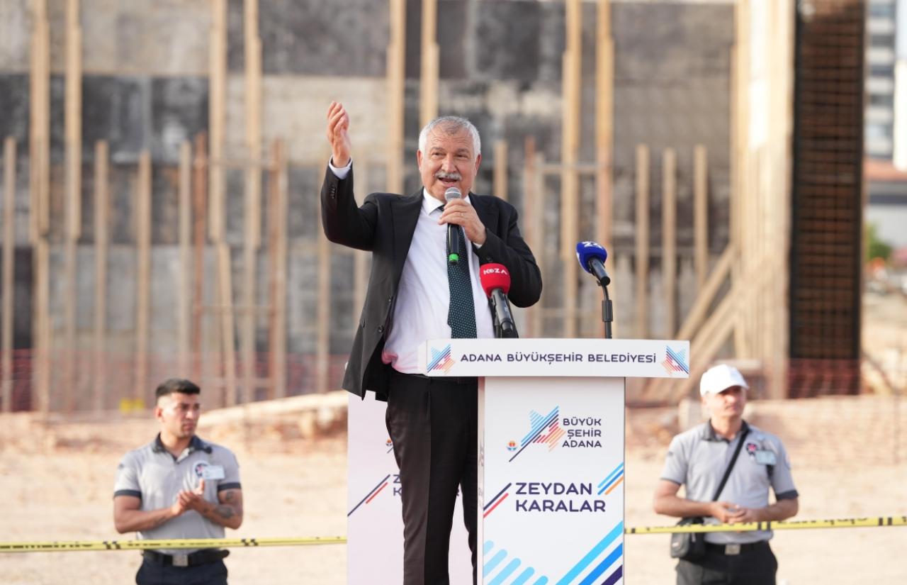 op7f4t8huk2jpcezevicgyIf.jpg