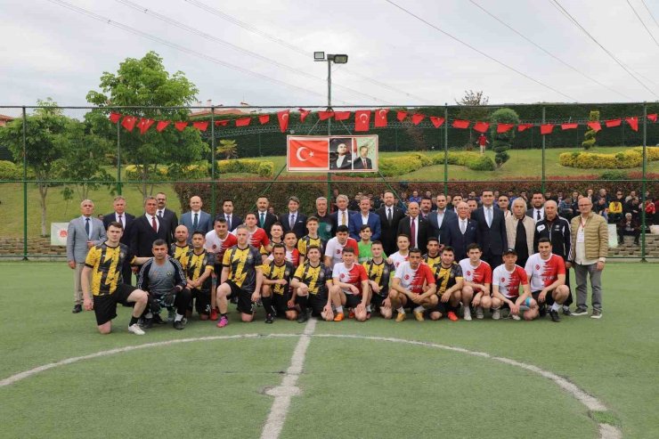 CUMHURİYET SAVCILARI İLE KURUM MÜDÜRLERİ DOSTLUK MAÇINDA SAHAYA ÇIKTI