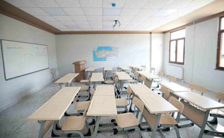 BAŞKAN ALİ TOMBAŞ GENÇLERE MÜJDEYİ VERDİ: HASANPAŞA GENÇLİK MERKEZİ HİZMETE AÇILDI