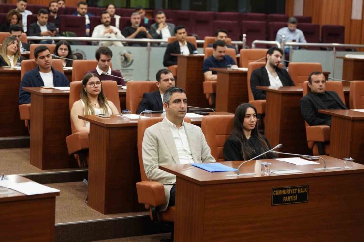 KARTAL GENÇLİK MECLİSİ KURULDU: BAŞKAN YÜKSEL’DEN GENÇLERE GELECEĞİ ŞEKİLLENDİRME ÇAĞRISI