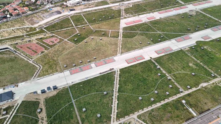 ATATÜRK HAVALİMANI, MİLLET BAHÇESİYLE YEŞİLE BÜRÜNÜYOR