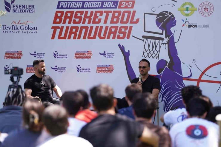 SEMİH ERDEN, ESENLER’DE GENÇLERLE BULUŞTU
