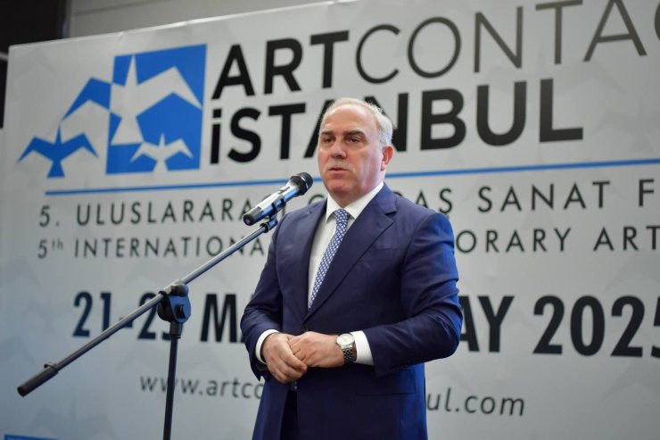FATİH BELEDİYESİ ‘TARİHİ YARIMADANIN YANSIMALARI’ ÖZEL KOLEKSİYONUYLA FUARDA YERİNİ ALDI