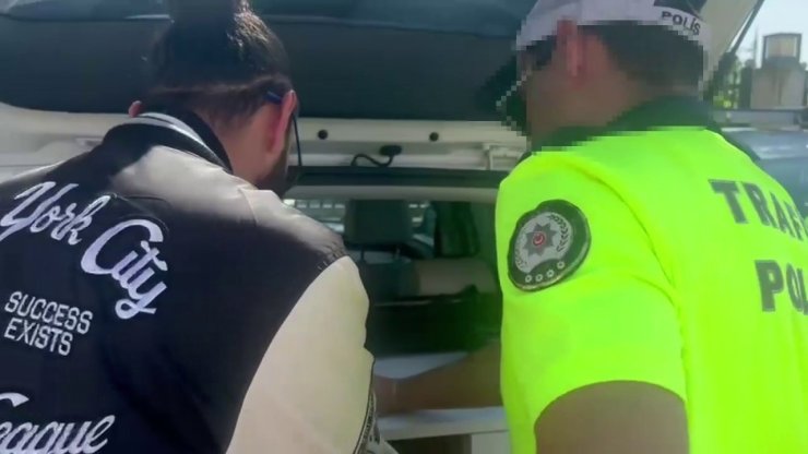 PENDİK’TE TRAFİKTE TARTIŞTIĞI KİŞİNİN ARACINA SALDIRAN ŞAHSA PARA CEZASI