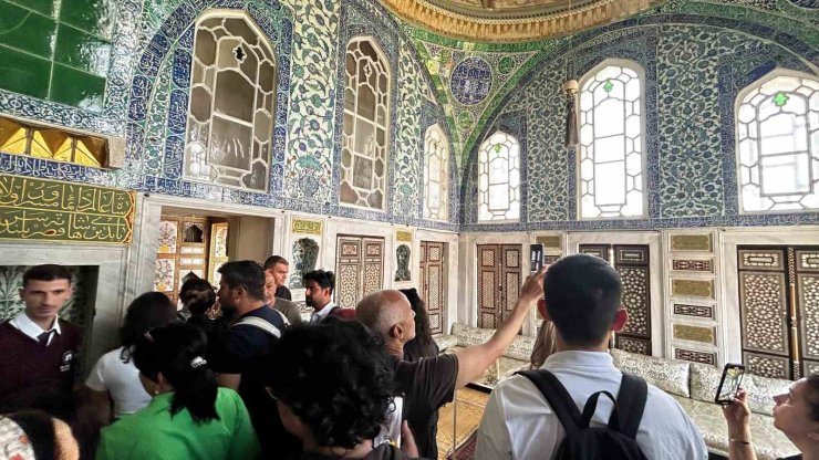 TOPKAPI SARAYI’NIN İKİ HAS ODASI 10 YIL SÜREN RESTORASYONUN ARDINDAN ZİYARETE AÇILDI