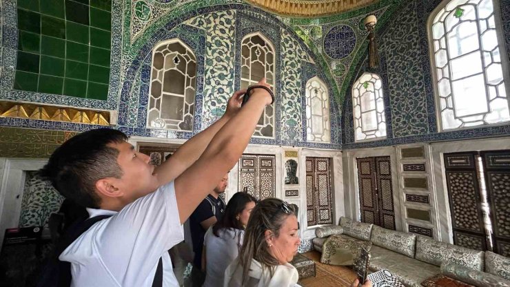 TOPKAPI SARAYI’NIN İKİ HAS ODASI 10 YIL SÜREN RESTORASYONUN ARDINDAN ZİYARETE AÇILDI