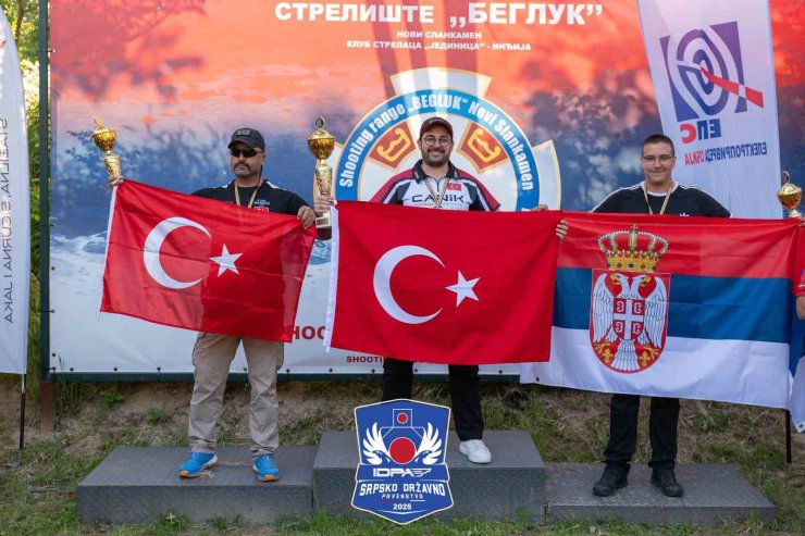 CANİK, ŞAMPİYON ÇIKARMA GELENEĞİNİ SÜRDÜRDÜ