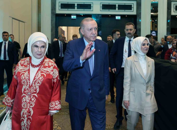 EMİNE ERDOĞAN, ULUSLARARASI AİLE FORUMU’NUN KAPANIŞ PROGRAMINA KATILDI