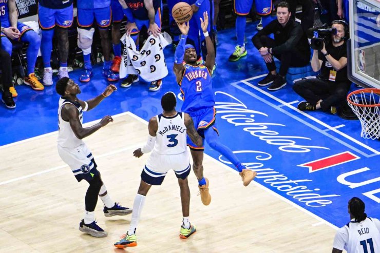 OKLAHOMA CİTY THUNDER, BATI KONFERANSI FİNAL SERİSİNDE 2-0 YAPTI