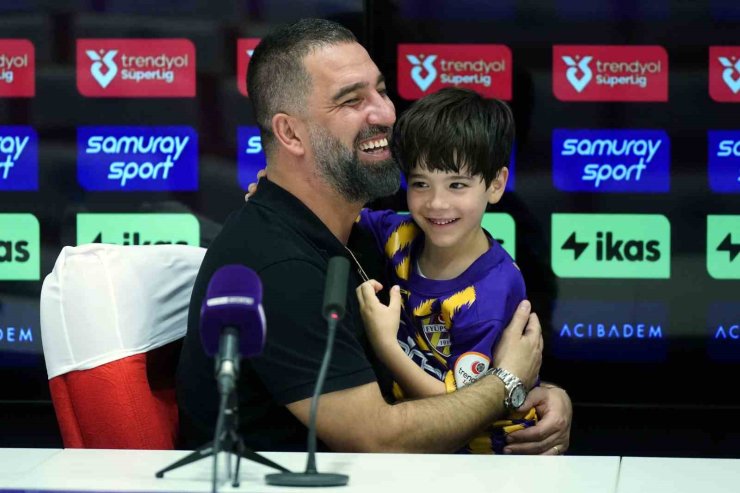ARDA TURAN: "ÖNÜMÜZDE YURT DIŞINDAN 4 TEKLİF VAR"
