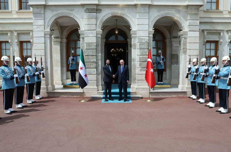 CUMHURBAŞKANI ERDOĞAN, SURİYE CUMHURBAŞKANI ŞARA İLE GÖRÜŞTÜ