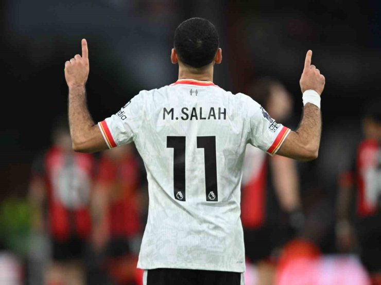 PREMİER LİG’DE SEZONUN FUTBOLCUSU MUHAMMED SALAH SEÇİLDİ