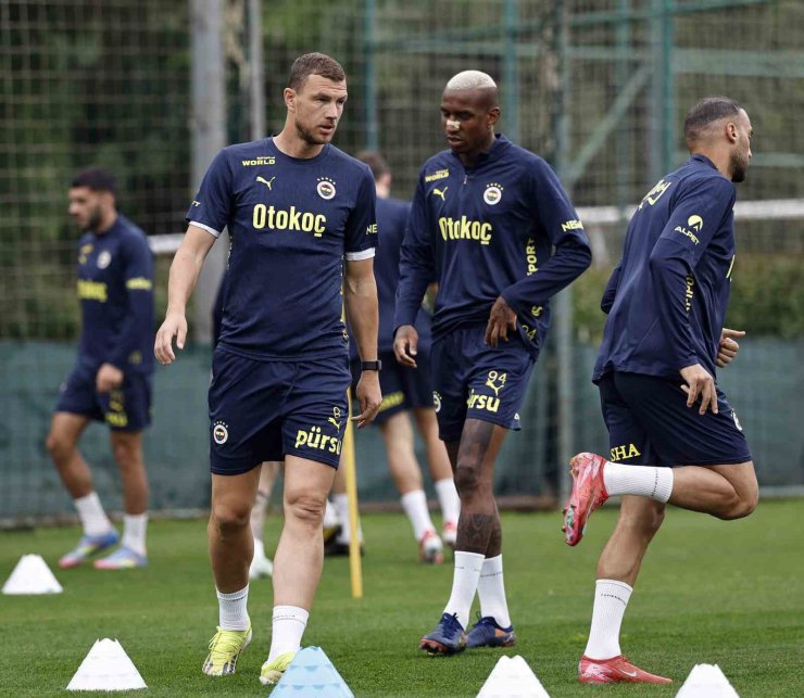 FENERBAHÇE, HATAYSPOR MAÇI HAZIRLIKLARINI TAMAMLADI