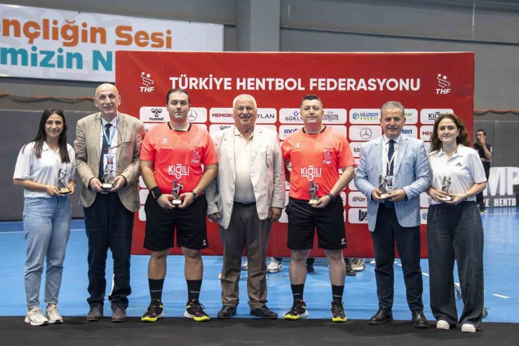 HENTBOL ERKEKLER SÜPER LİGİ ŞAMPİYONU BEŞİKTAŞ