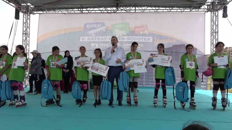 PENDİK’TE ‘6. KAYKAY, PATEN VE SCOOTER YARIŞLARI’ NEFES KESTİ